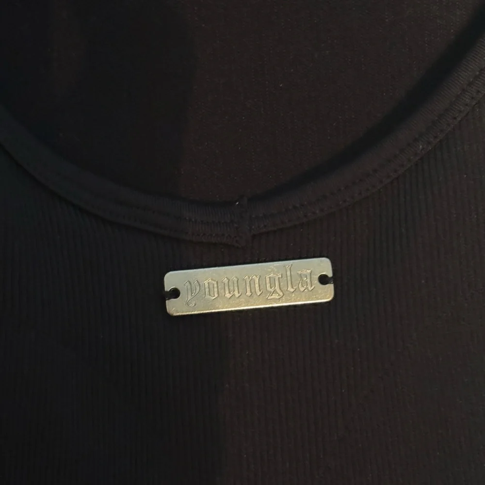 YoungLA Black Seamless Women's Shapewear - Picture 9 of 9